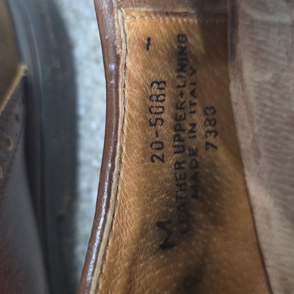 Johnston & Murphy Passport Oxfords - Picture 7 of 11
